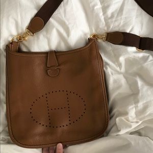 Authentic Hermès Evelyne Caramel Shoulder Bag